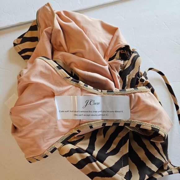 J Crew Front Twist One Piece Swimsuit Zebra Stripes Plus 22 Pool Beach Vacation - Picture 6 of 8
